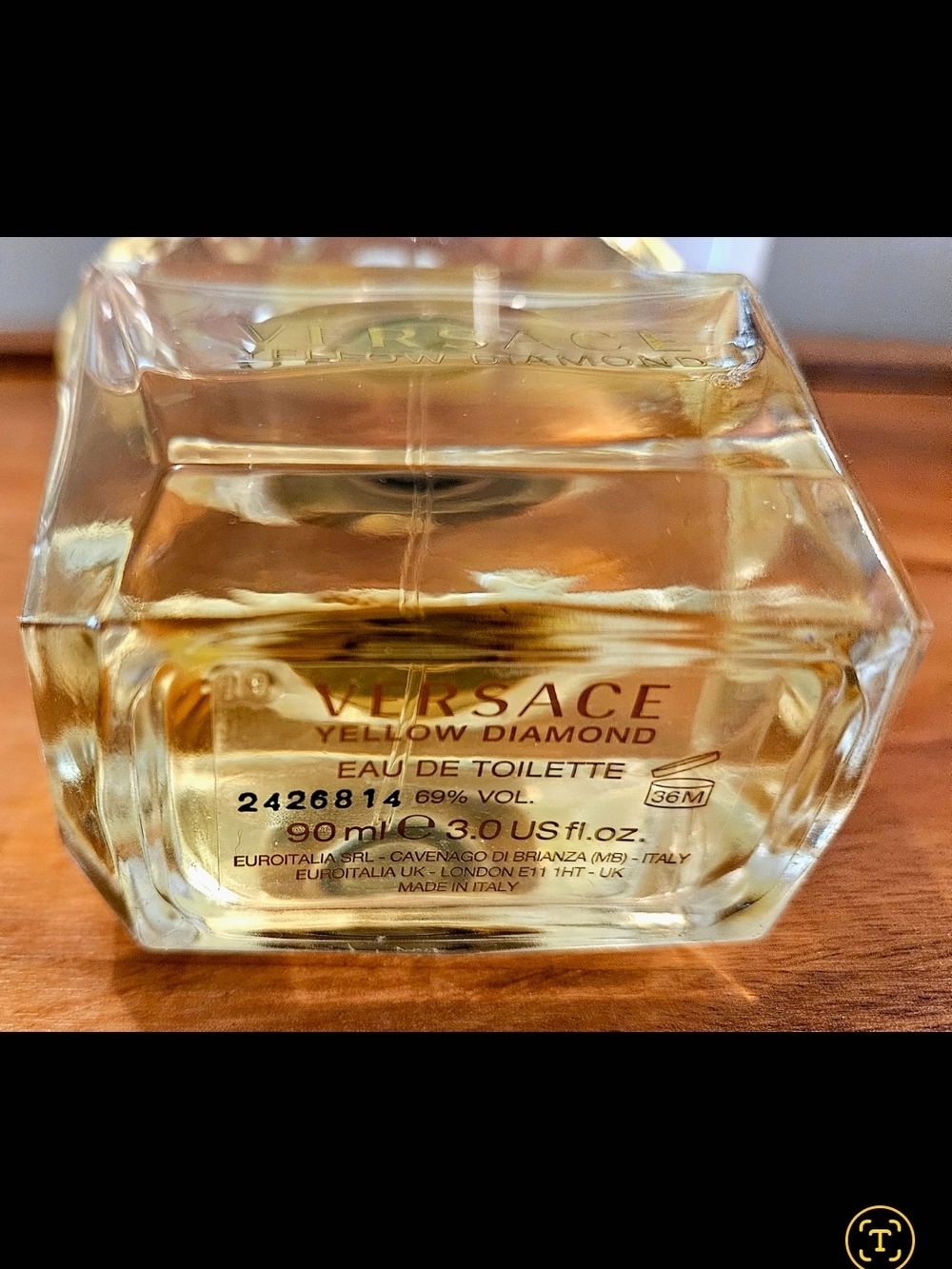 Versace Yellow Diamond Fragrance & Body Gift Set - Picture 2 of 2